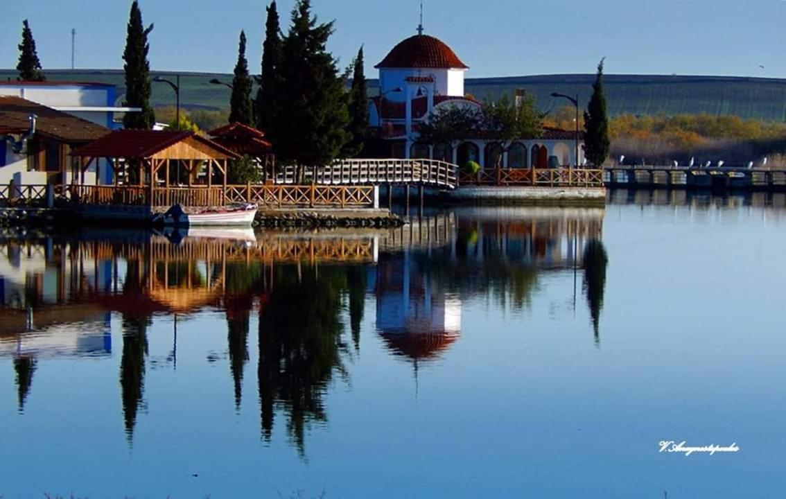 Отель Tzivaeri Likodhromion Экстерьер фото